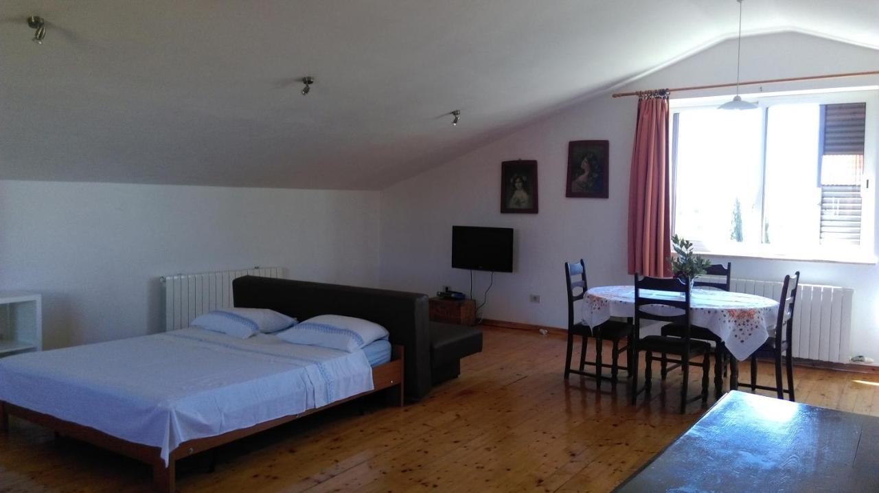 Apartment Elinor 2 Rovinj Exteriör bild